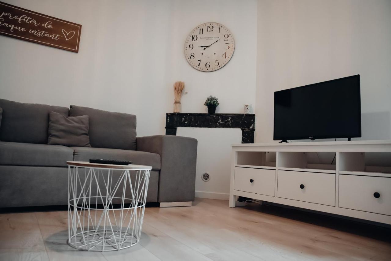 Superbe Appartement Avec Terrasse Au Calme Ernée エクステリア 写真