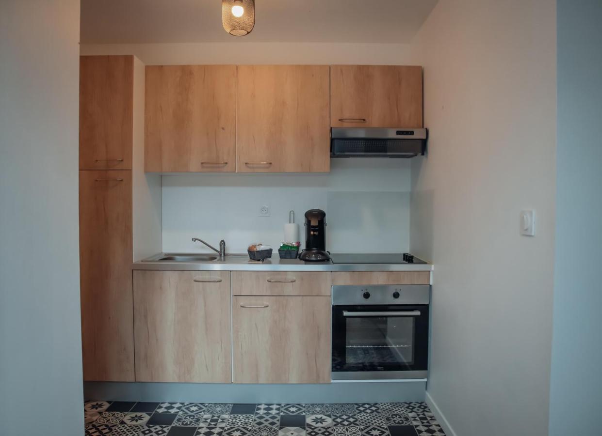 Superbe Appartement Avec Terrasse Au Calme Ernée エクステリア 写真