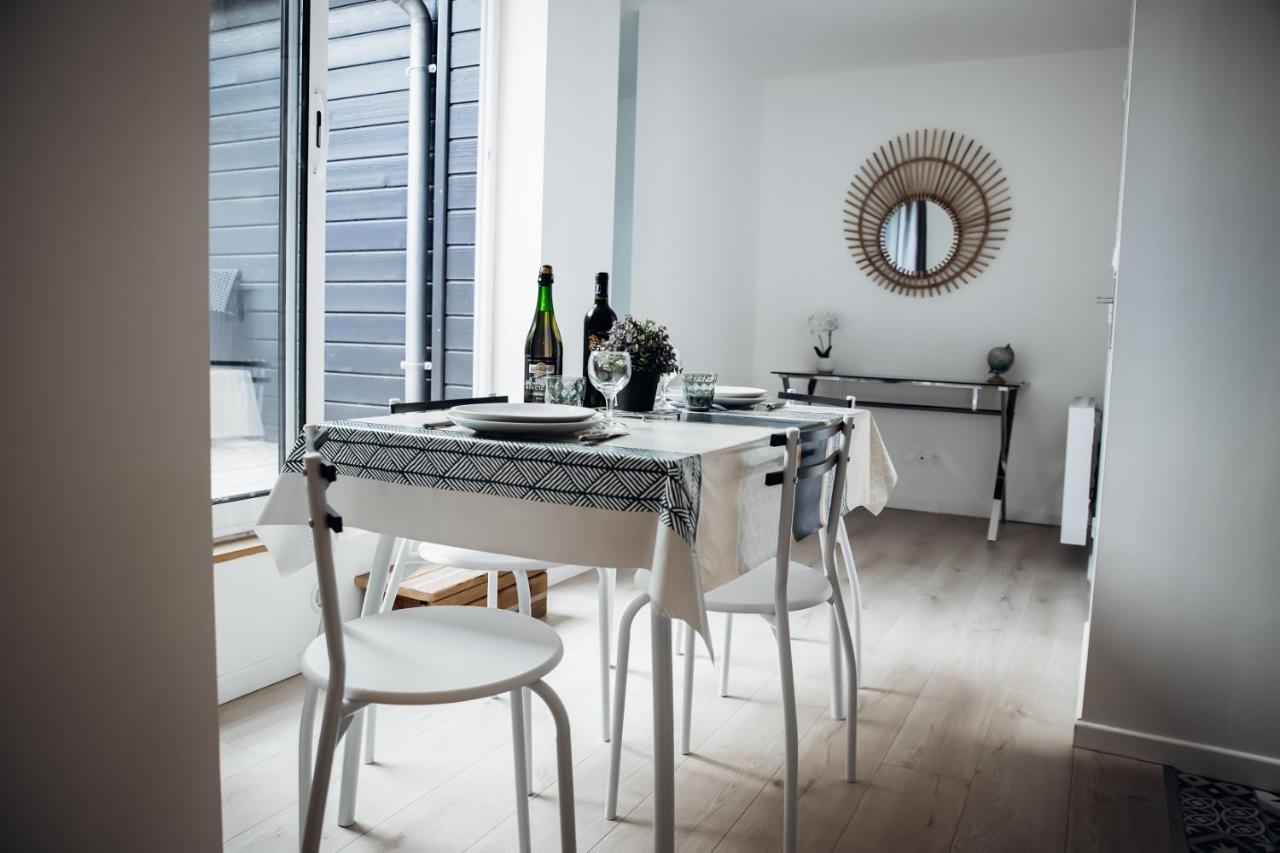 Superbe Appartement Avec Terrasse Au Calme Ernée エクステリア 写真