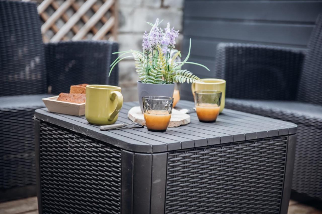Superbe Appartement Avec Terrasse Au Calme Ernée エクステリア 写真